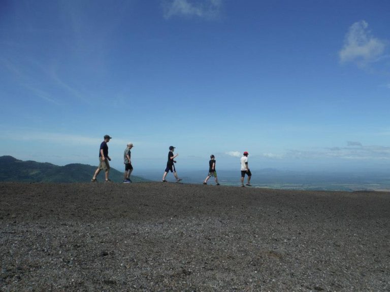 Simple Ways to Give Back During Your Travels