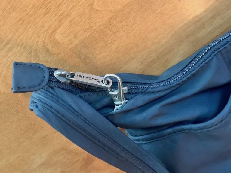 purse locking zipper